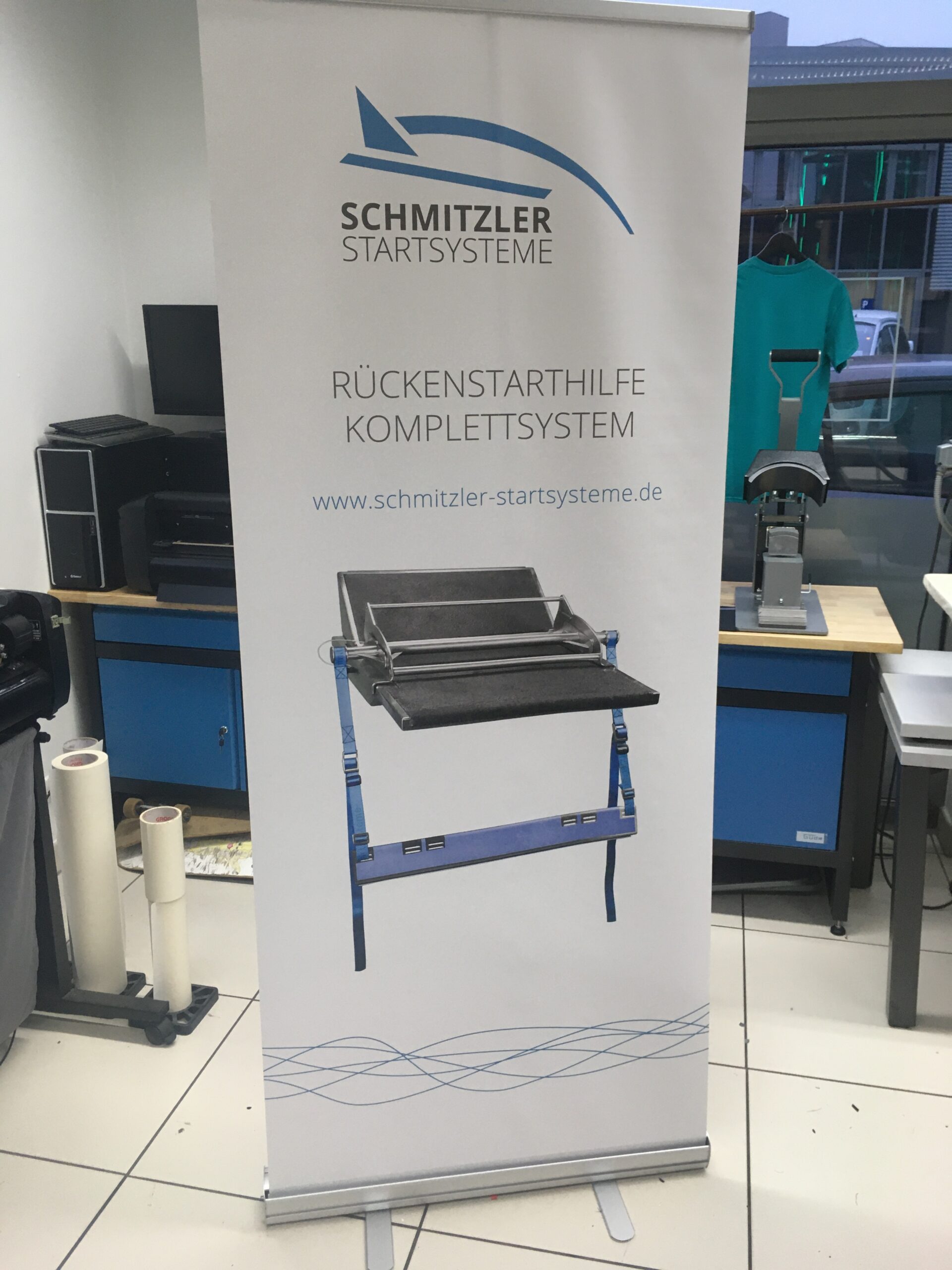 Referenz: Roll-Up Schmitzler Startsysteme